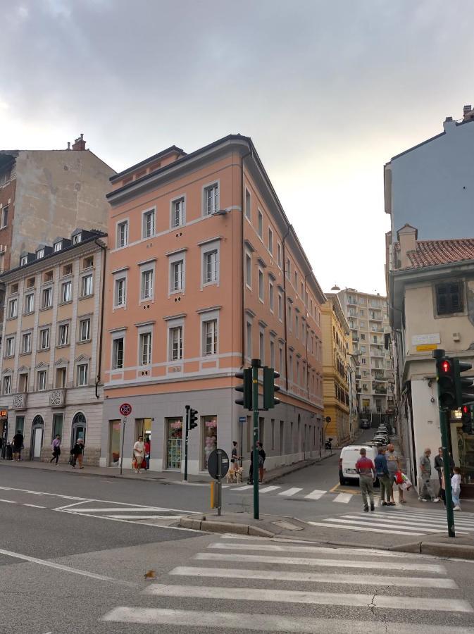 Ferienwohnung La Bella Olivia Triest Exterior foto